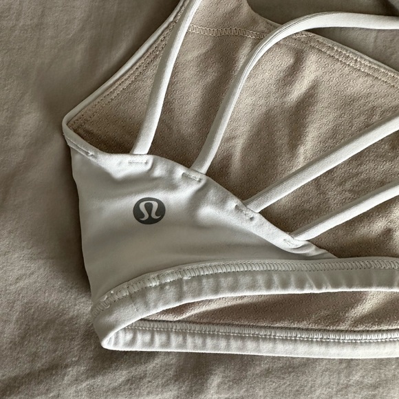 Lululemon Free To Be Bra (Wild) - White - Size 8 - Picture 10 of 11